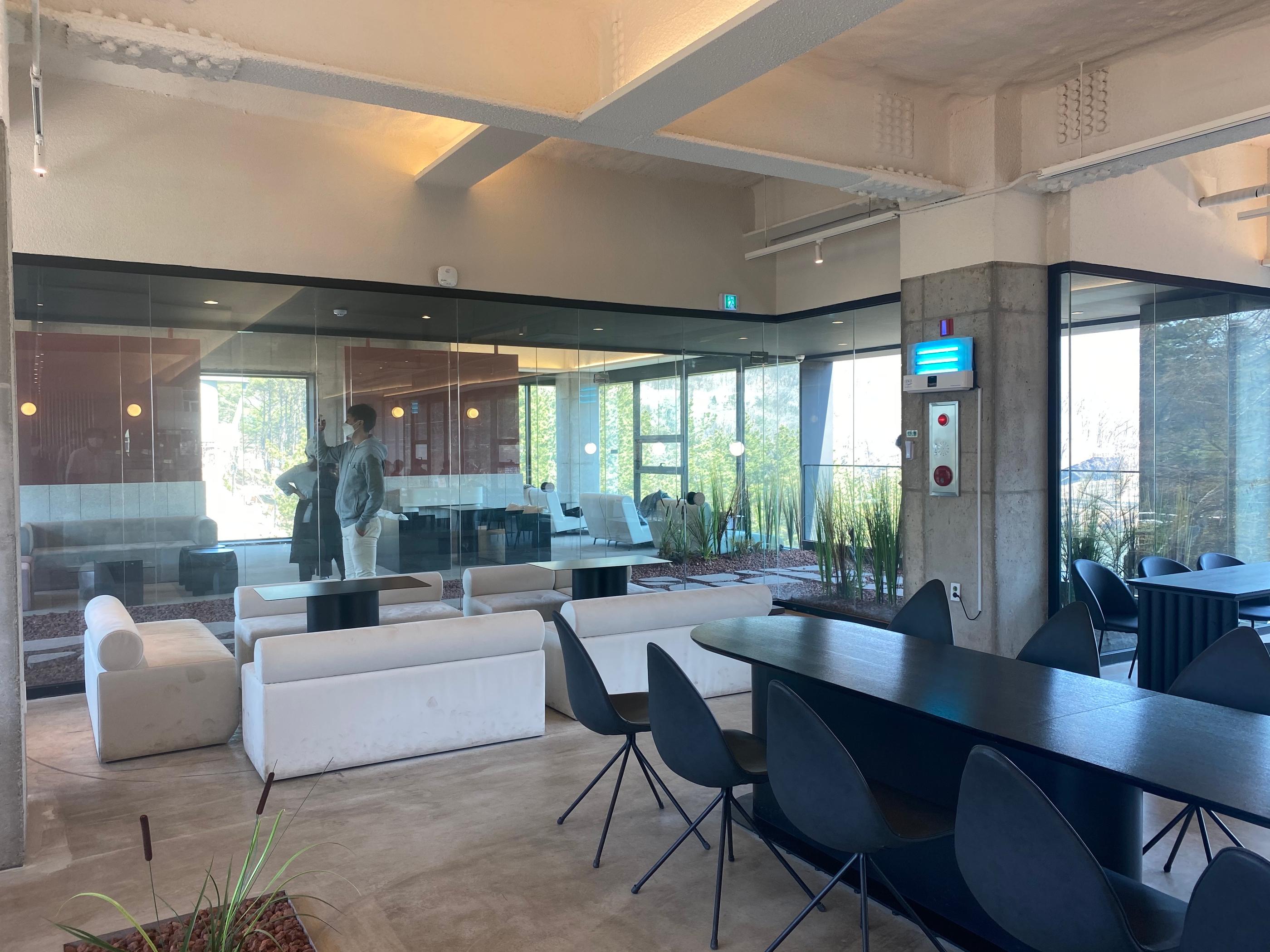 韓国カフェ、韓国、ソウル、パジュ、パジュカフェ、ソウルカフェ、韓国湖、湖の見えるカフェ、韓国景色のいいカフェ、景色の良いカフェ、レッドブリッジ、赤い橋、赤橋、韓国パン、韓国日帰り旅行、日帰り旅行、タンイルチギ、韓国日帰り、ソウル郊外、ソウル郊外カフェ、ソウル近所、ソウル近く、ソウル周辺