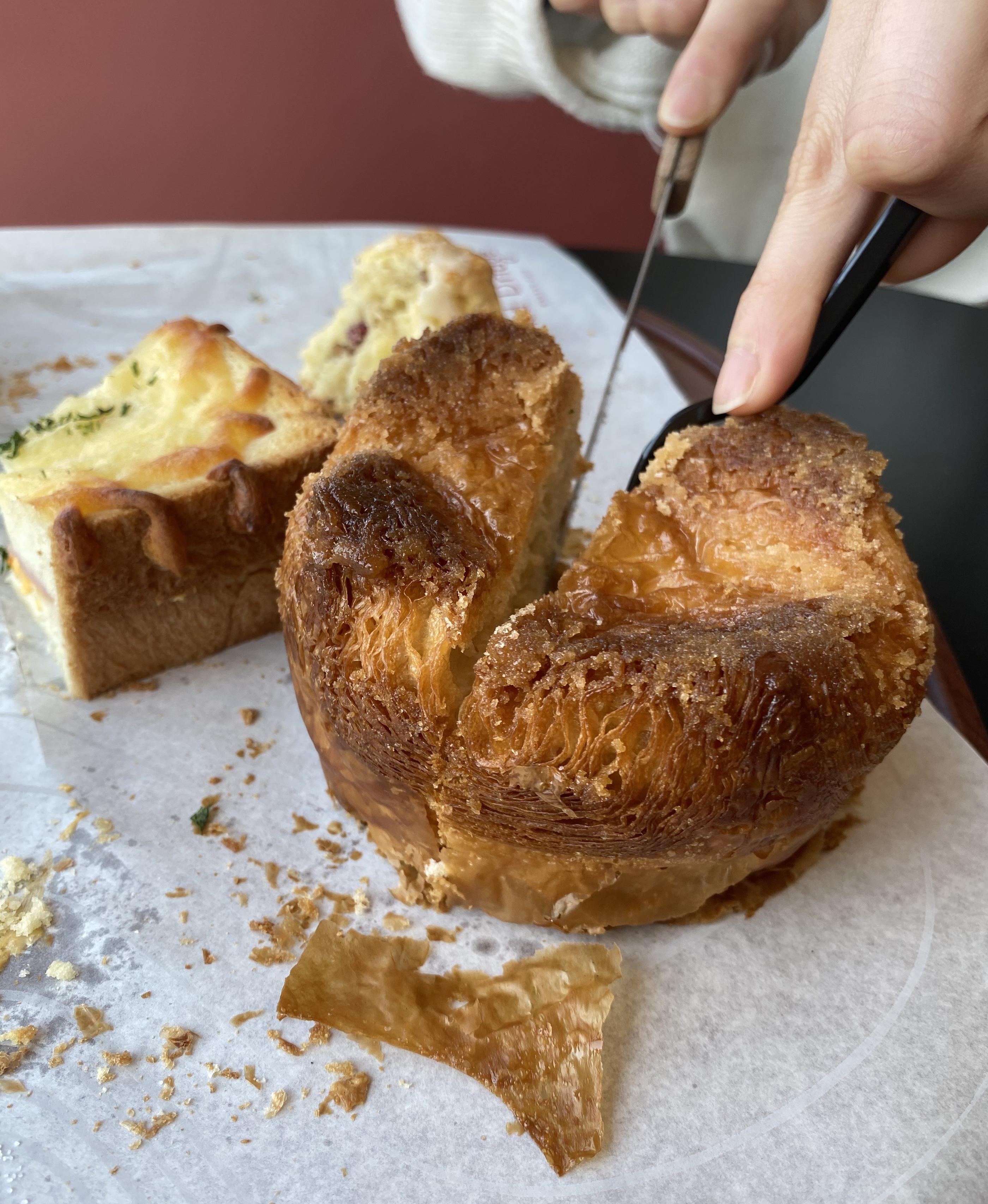 韓国カフェ、韓国、ソウル、パジュ、パジュカフェ、ソウルカフェ、韓国湖、湖の見えるカフェ、韓国景色のいいカフェ、景色の良いカフェ、レッドブリッジ、赤い橋、赤橋、韓国パン、韓国日帰り旅行、日帰り旅行、タンイルチギ、韓国日帰り、ソウル郊外、ソウル郊外カフェ、ソウル近所、ソウル近く、ソウル周辺