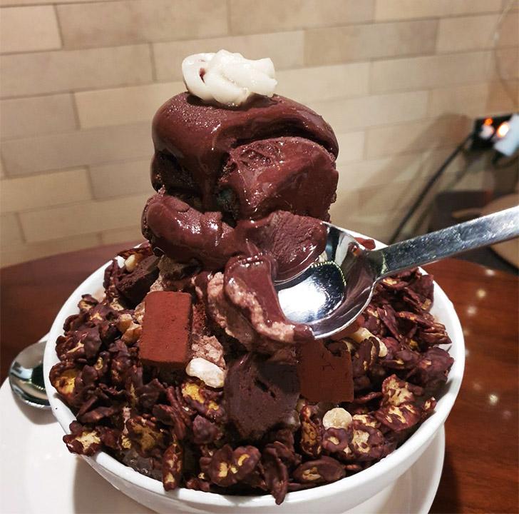 Choco Blossom | Sinchon |  Heavenly Chocolate Desserts Place for the Chocolate Lovers!