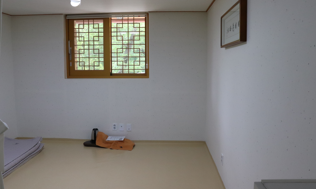 Find peace within from a temple stay within Seoul!