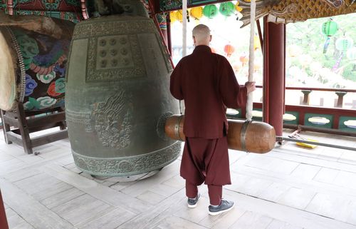 ¡Encuentra paz en un templo de Seúl!