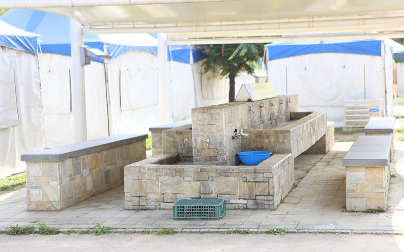 Camping Grounds in Seoul There is camping grounds in Seoul? Let