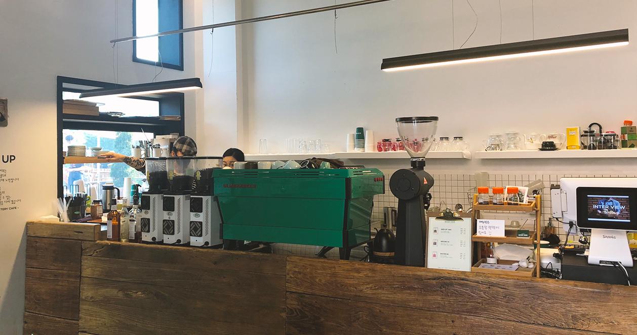 Coffee Interview | Quán cafe sân vườn đẹp nhất Daejeon 