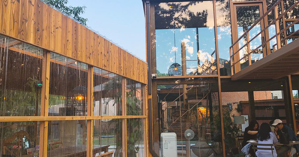 Coffee Interview | Quán cafe sân vườn đẹp nhất Daejeon 