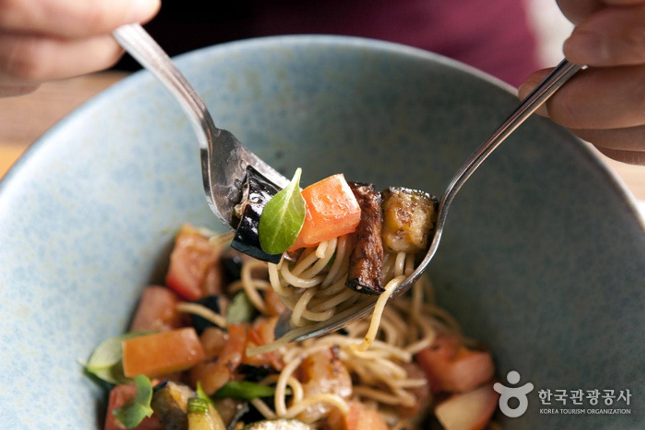 Lee Min-ho Tour | Must visit drama filming sites