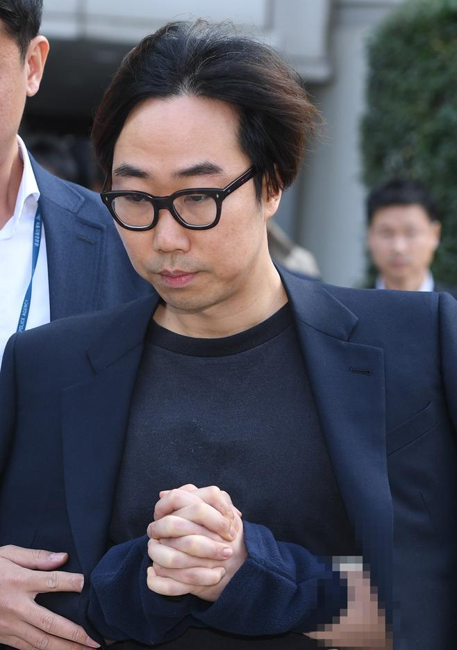 《Produce》節目製作人接受判刑及罰款的圖片，描述韓國熱門選秀節目中的投票造假事件。