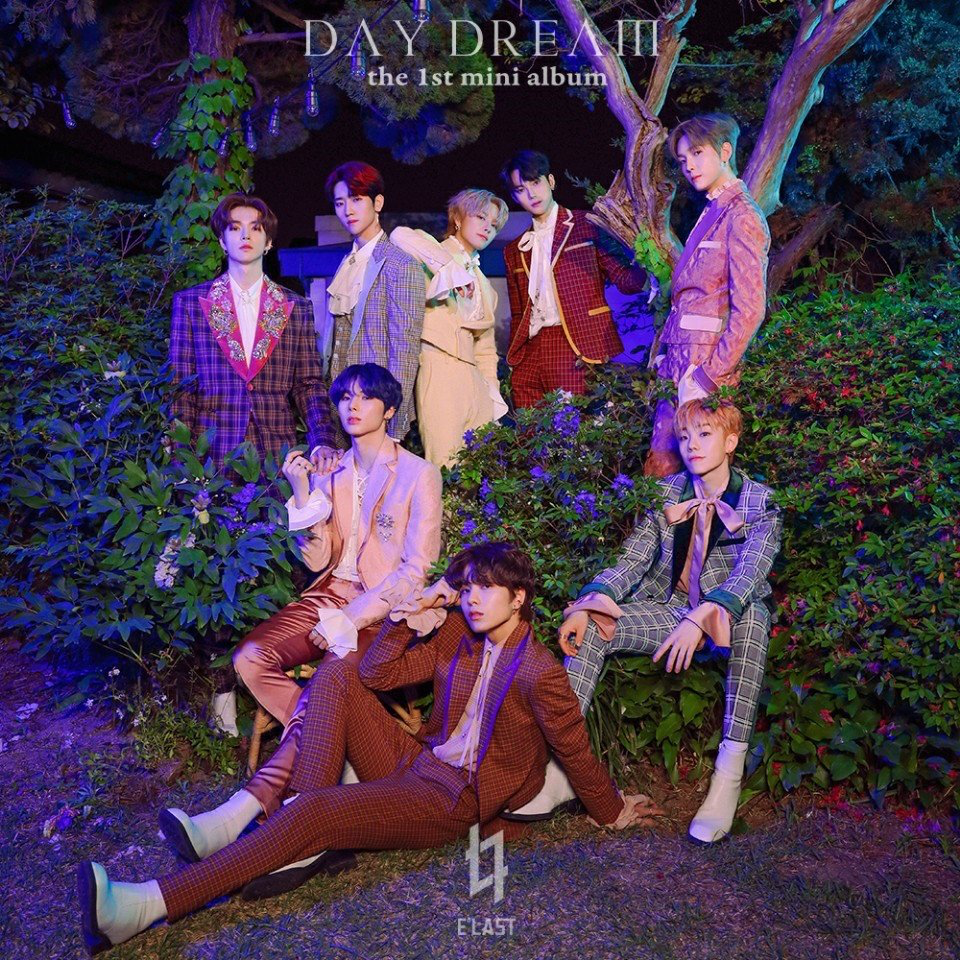 E'LAST วงน้องใหม่จากค่าย E Entertainment ประกอบด้วยสมาชิก 8 คน เตรียมเดบิวต์ด้วยเพลง 'Swear' ในวันที่ 9 นี้