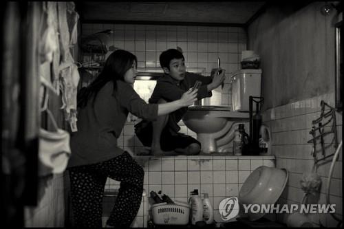 ‘寄生虫’、大鐘賞映画祭で最優秀作品賞など5冠王