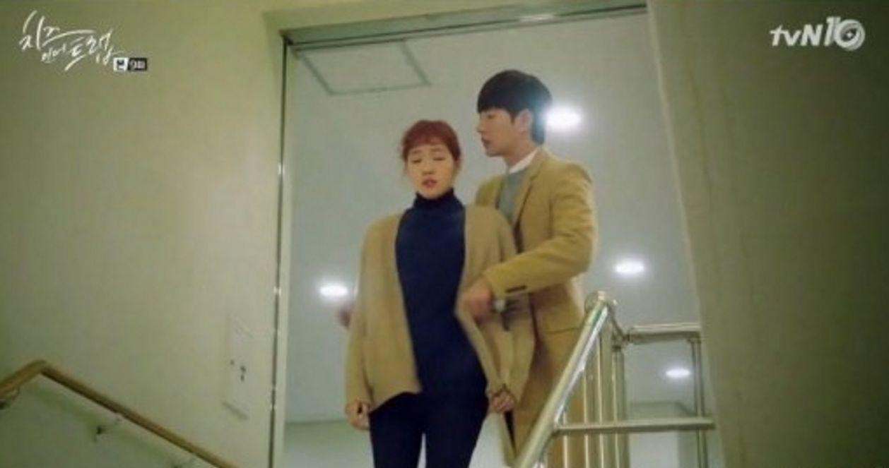 Văn hoá CC ở Hàn - Chuyện dở khóc dở cười của sinh viên chung trường yêu nhau