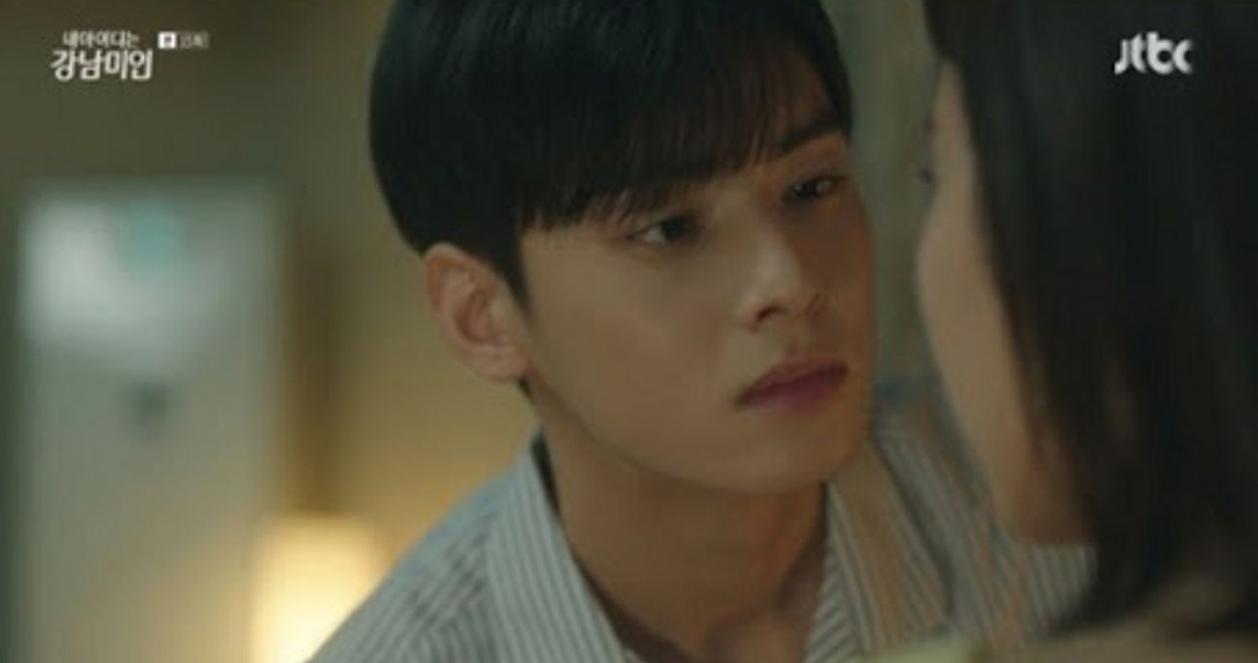 Văn hoá CC ở Hàn - Chuyện dở khóc dở cười của sinh viên chung trường yêu nhau