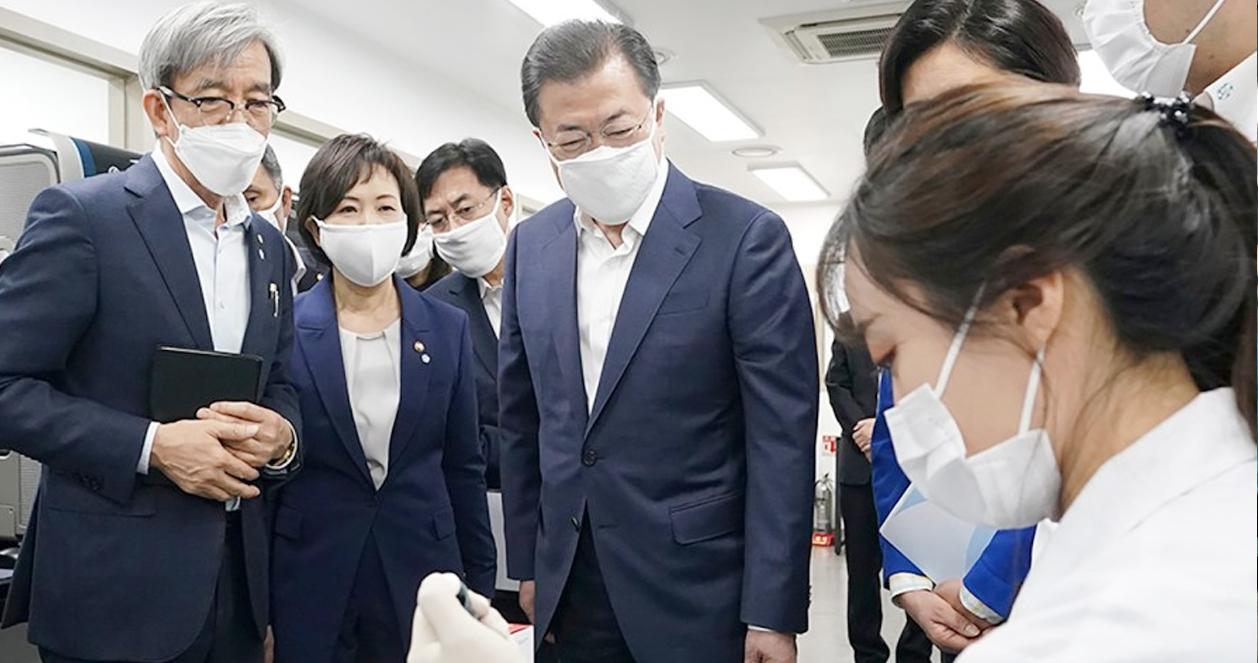 Xét nghiệm COVID-19 miễn phí cho toàn bộ người sống ở Seoul 