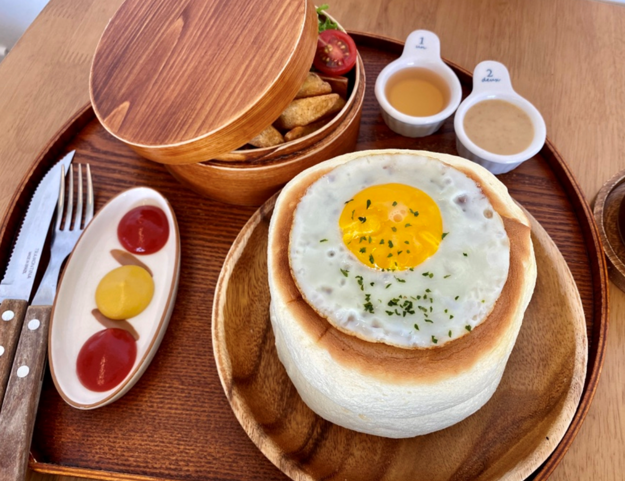 韓国、韓国カフェ、チェジュ、済州島、チェジュ島、チェジュ島カフェ、済州島カフェ、チェジュカフェ、韓国スフレ、韓国スフレパンケーキ、韓国スフレケーキ、韓国パンケーキ、パンケーキ、スフレパンケーキカフェ、パンケーキカフェ、スフレカフェ、静かなカフェ