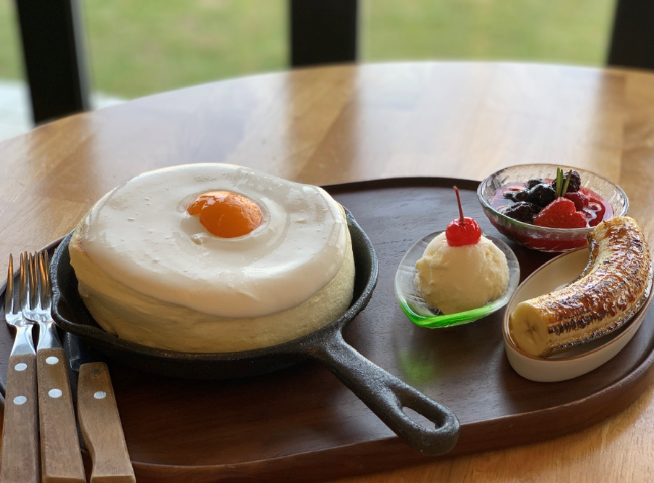 韓国、韓国カフェ、チェジュ、済州島、チェジュ島、チェジュ島カフェ、済州島カフェ、チェジュカフェ、韓国スフレ、韓国スフレパンケーキ、韓国スフレケーキ、韓国パンケーキ、パンケーキ、スフレパンケーキカフェ、パンケーキカフェ、スフレカフェ、静かなカフェ