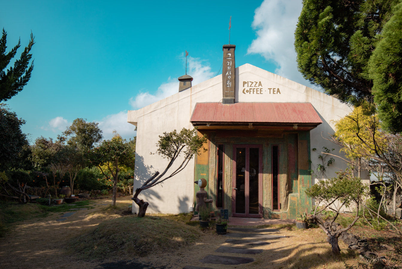 韓国、韓国カフェ、チェジュ、済州島、チェジュ島、チェジュ島カフェ、済州島カフェ、チェジュカフェ、韓国スフレ、韓国スフレパンケーキ、韓国スフレケーキ、韓国パンケーキ、パンケーキ、スフレパンケーキカフェ、パンケーキカフェ、スフレカフェ、静かなカフェ