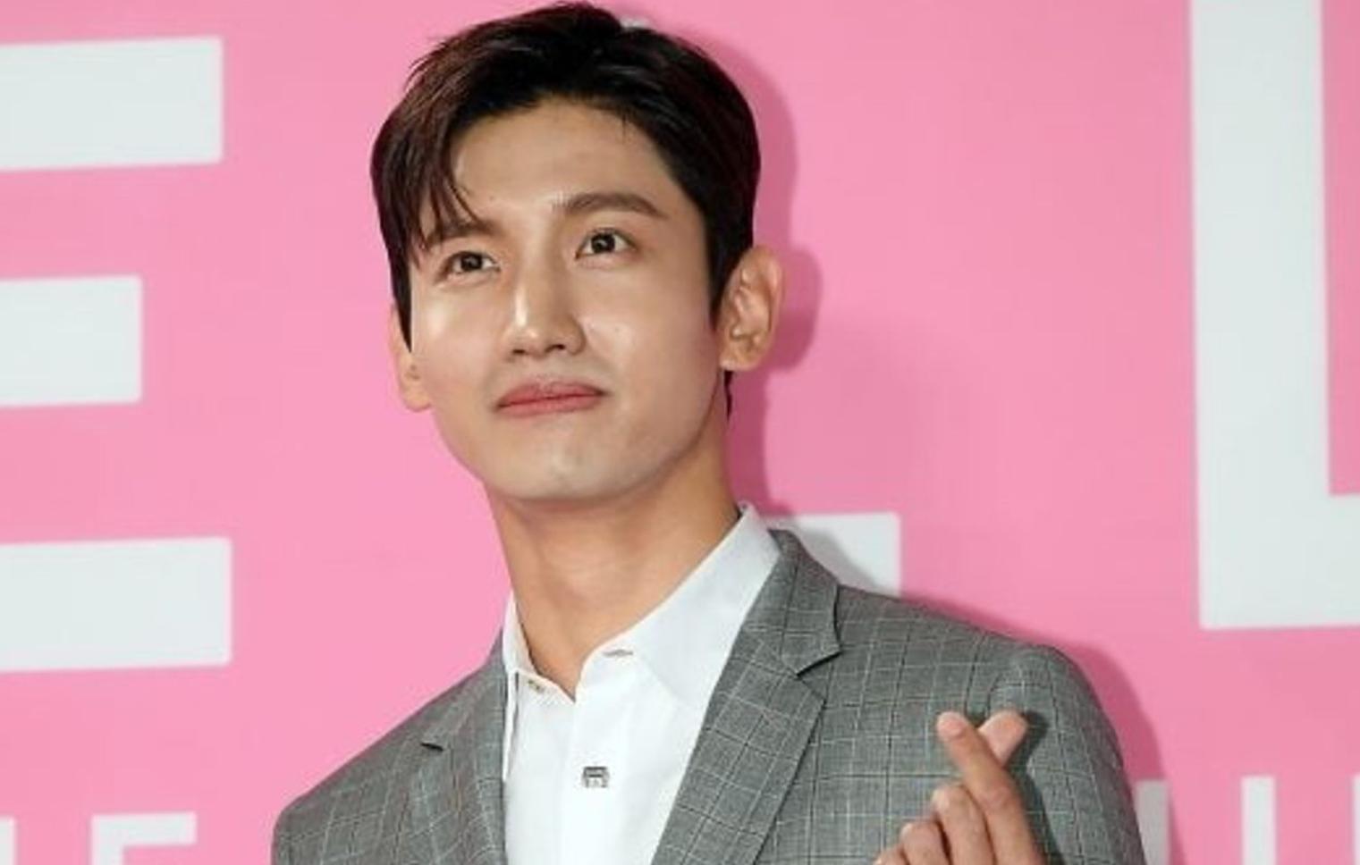 チャンミン、9月に結婚…直筆の手紙を公開"家長・東方神起のチャンミンになろうと思う"[全文]