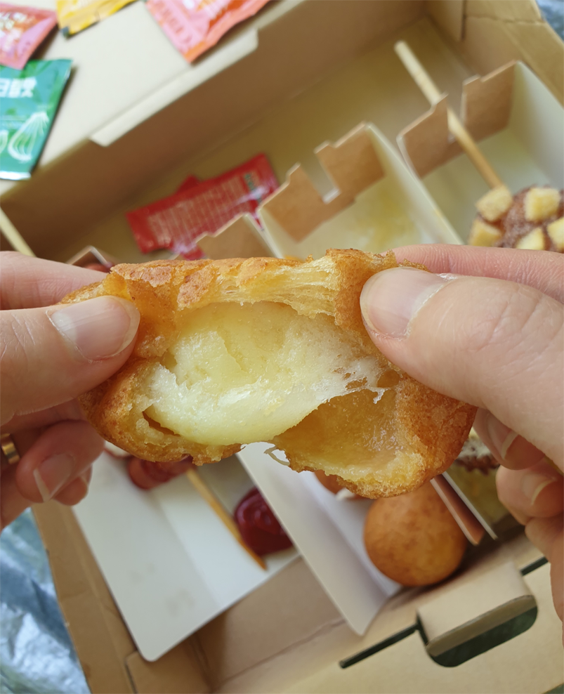 韩国起司球，充分体现其内馅溶化的效果