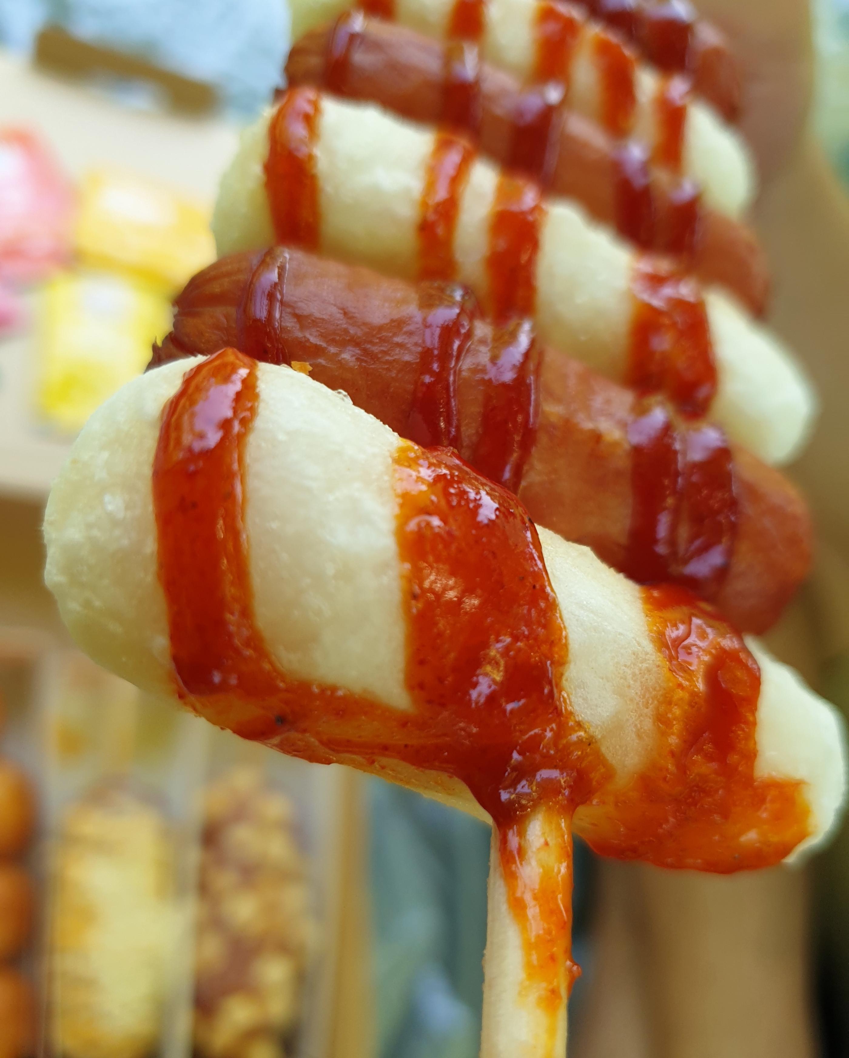 韩国、韩国ホットドッグ、ホットドッグ、韩国屋台、韩国食べ歩き、食べ歩き、食べ歩きフード、ハッドグ、韩国ハッドグ、チーズ、チーズボール、韩国チーズ、韩国チーズボール、ミョンラン、ミョンランハッドグ、韩国グルメ、食べ歩きホットドッグ、ソトクソトク、ソトッソトック、ソトッソトッ、韩国お饼、チーズハッドグ、チーズホットドッグ