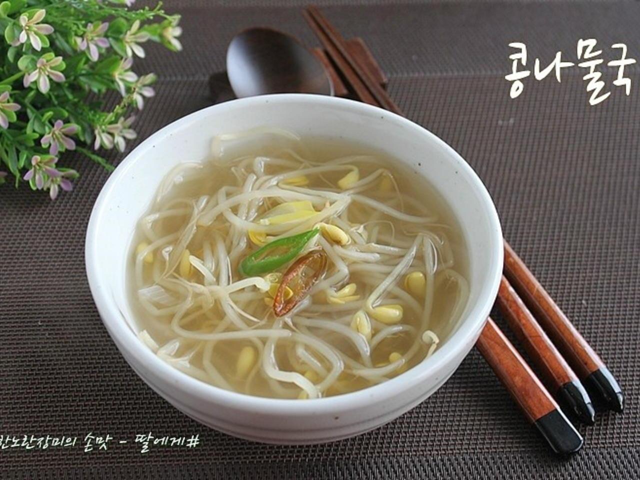 คนเกาหลีส่วนใหญ่นิยมดื่มสังสรรค์เป็นเรื่องปกติ ทั้งการดื่มกับเพื่อนฝูง และคนในที่ทำงาน แต่รู้มั้ยว่าคนเกาหลีเขาดื่มกันหนักแค่ไหน?