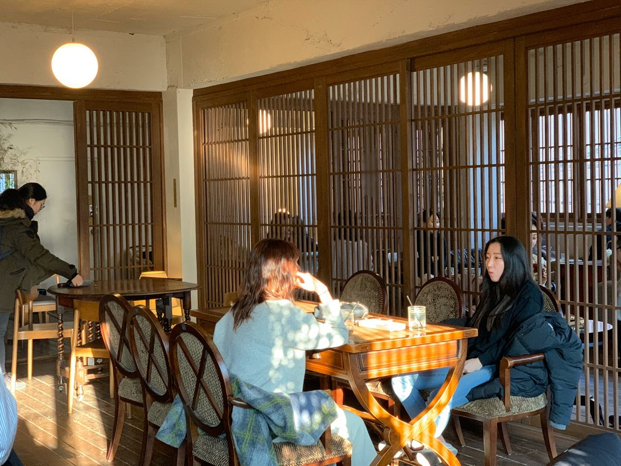 キョンニダンギル ソンリダンギル マンリダンギル ヨンリダンギル 韓国情報 韓国カフェ ソウルカフェ ソウル旅行 韓国旅行 イテウォン マンウォン洞 チャムシル 