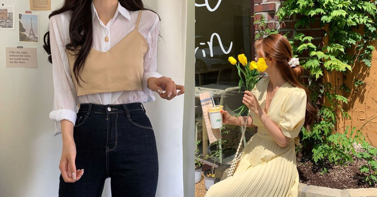 แฟชั่นเสื้อผ้าฤดูร้อนของผู้หญิง ดูทันสมัยและสดใส คนหนึ่งสวมเสื้อสีเบจและยืนอยู่ในร่ม อีกคนหนึ่งสวมชุดสีเหลืองถือดอกไม้ในสวนคาเฟ่ในช่วงฤดูร้อน