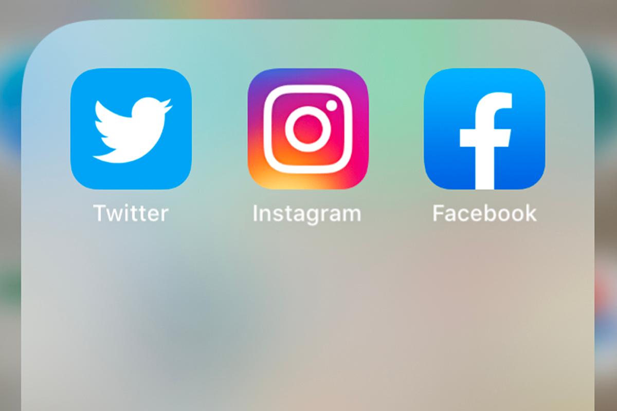 社交媒體平台圖標展示，包括Instagram、Facebook和Twitter。