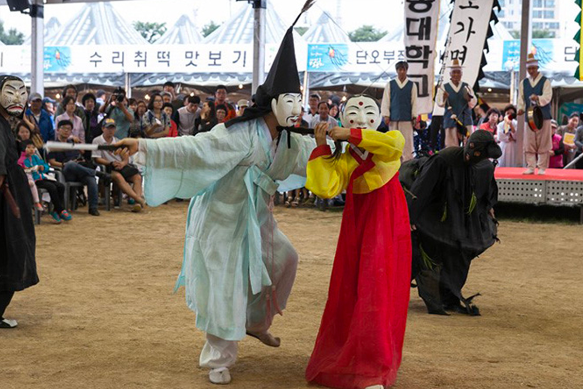 江陵端午祭，韓國傳統文化遺產之一。