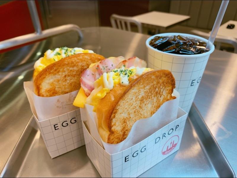 พาทุกคนไปตามรอยซีรีส์สุดฮอตเรื่อง Hospital playlist เรื่องราวของกลุ่มคุณหมอเพื่อนซี้ทั้ง 5 คนแฟนๆซีรีส์พลาดไม่ได้เลย!!