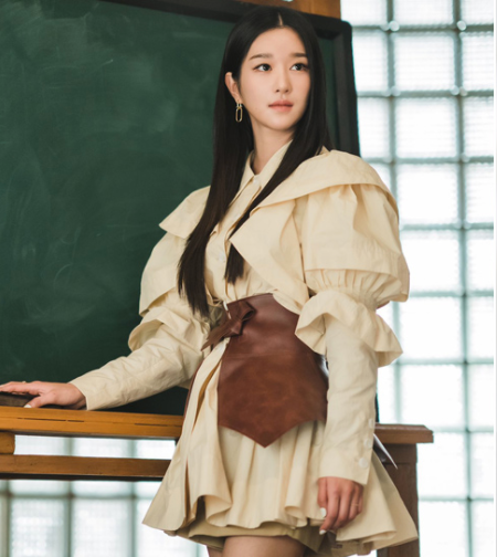 การกลับมาอีกครั้งของคิมซูฮยอนและซีรีส์ที่เปิดตัวมาก็ได้รับเสียงตอบรับล้นหลามอย่าง It's okay to not be okay! ทำไมเรื่องนี้ถึงฮิตกันนะ...ตามไปดูกัน!