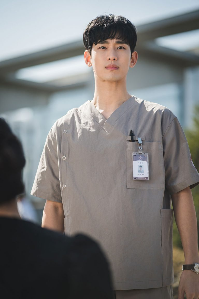 การกลับมาอีกครั้งของคิมซูฮยอนและซีรีส์ที่เปิดตัวมาก็ได้รับเสียงตอบรับล้นหลามอย่าง It's okay to not be okay! ทำไมเรื่องนี้ถึงฮิตกันนะ...ตามไปดูกัน!