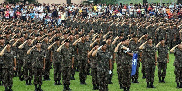 Rauchkultur in Korea | 35% der koreanischen Männer rauchen und die Geschlechterlücke war unter den OECD-Ländern am höchsten.