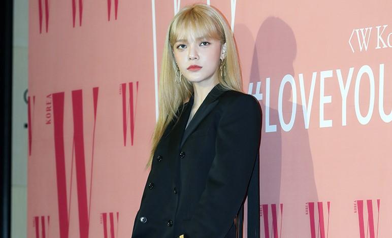 AOAジミン、クォン・ミナのいじめ論難を謝罪「とても足りないリーダーだった」[全文]