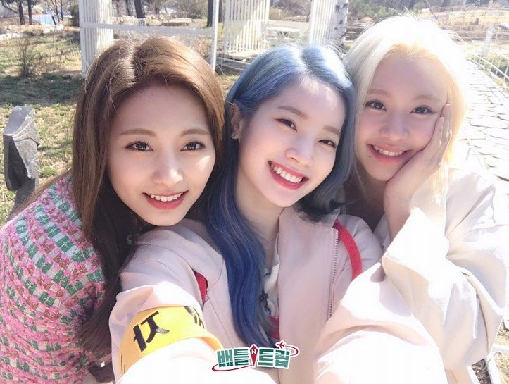 TWICE Tour | Creatrip Locals