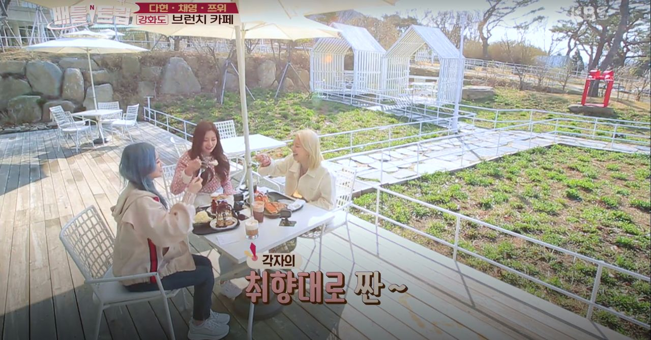 韓国旅行、kpop、TWICE行きつけのお店、ONCE、人気のお店、おいしいお店、韓国アイドル、韓国ニュース、韓国文化、人気の料理、トッポッキ、カルグクス