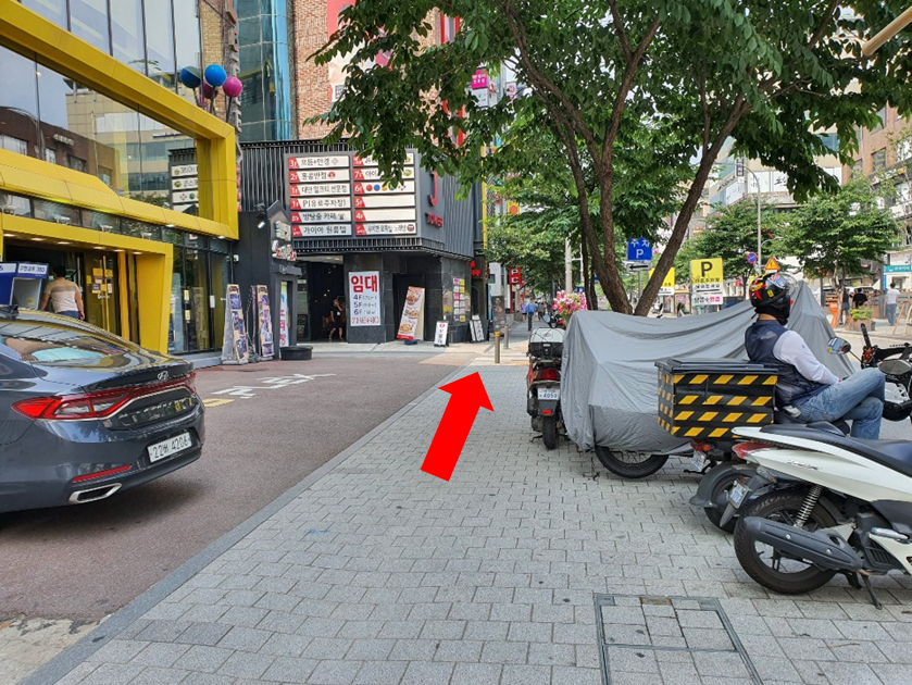 Dapur Penyihir | Nikmati waktu Anda di atmosfer berhantu yang unik di Dapur Penyihir.