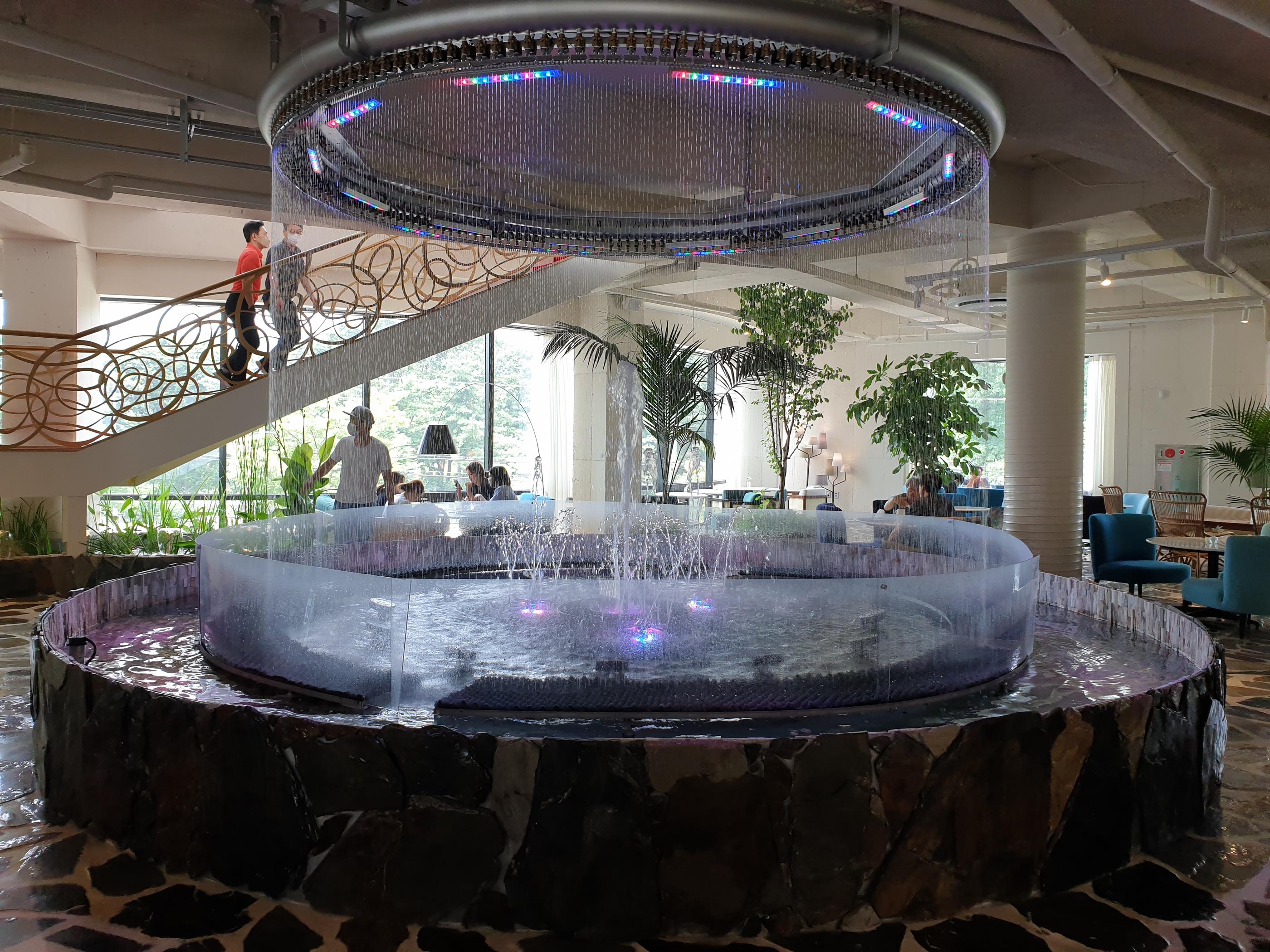 韓国カフェ、韓国、カフェ、ソウル、ソウルカフェ、ソウル郊外、ソウル郊外カフェ、郊外カフェ、京畿道、キョンギド、コヤン、コヤン市、高陽、高陽カフェ、コヤンカフェ、イルサン、イルサンカフェ、一山、一山カフェ、ホンデ、ホンデ入口、コンドク、孔徳、パジュカフェ、パジュ