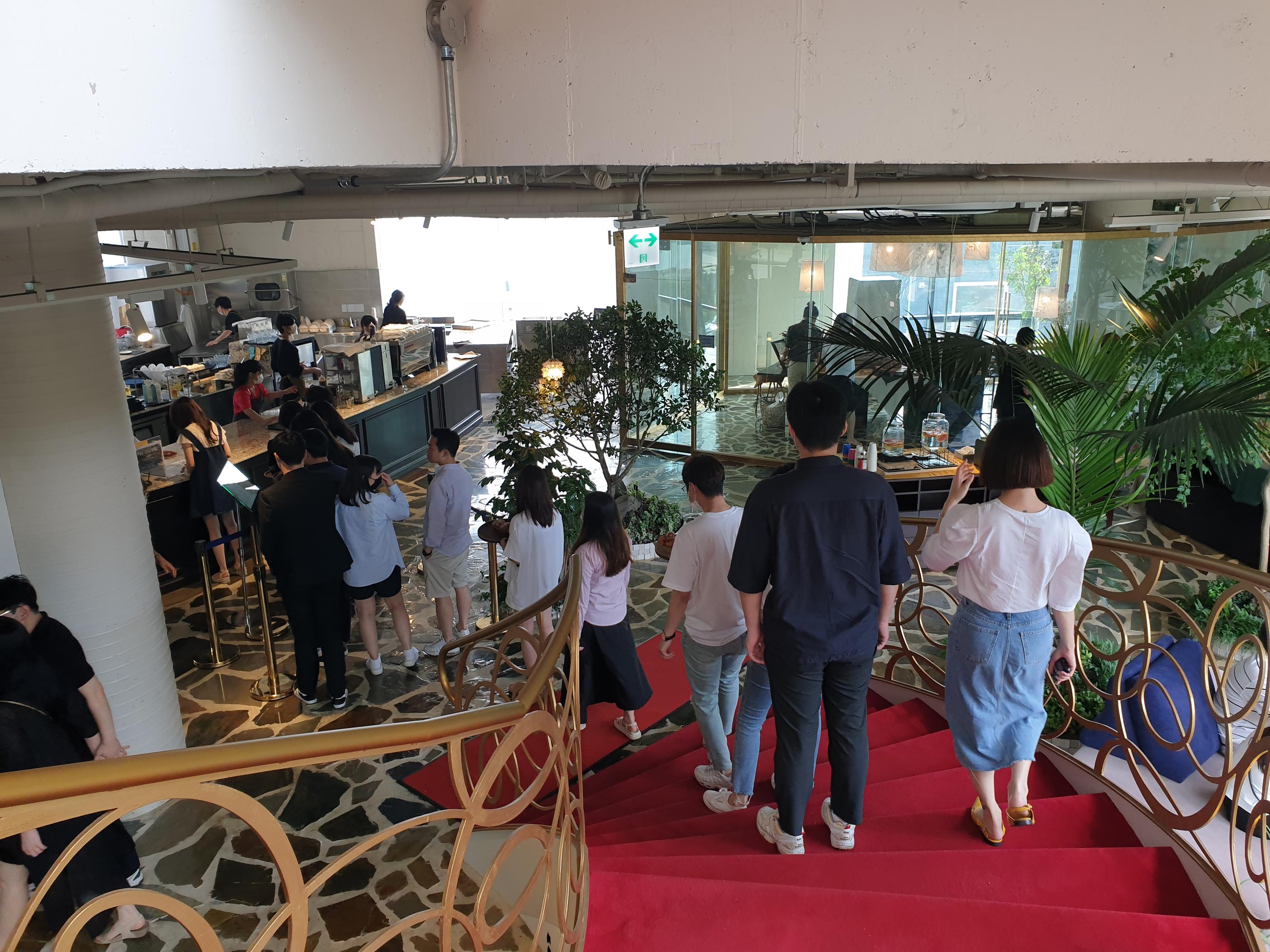 韓国カフェ、韓国、カフェ、ソウル、ソウルカフェ、ソウル郊外、ソウル郊外カフェ、郊外カフェ、京畿道、キョンギド、コヤン、コヤン市、高陽、高陽カフェ、コヤンカフェ、イルサン、イルサンカフェ、一山、一山カフェ、ホンデ、ホンデ入口、コンドク、孔徳、パジュカフェ、パジュ