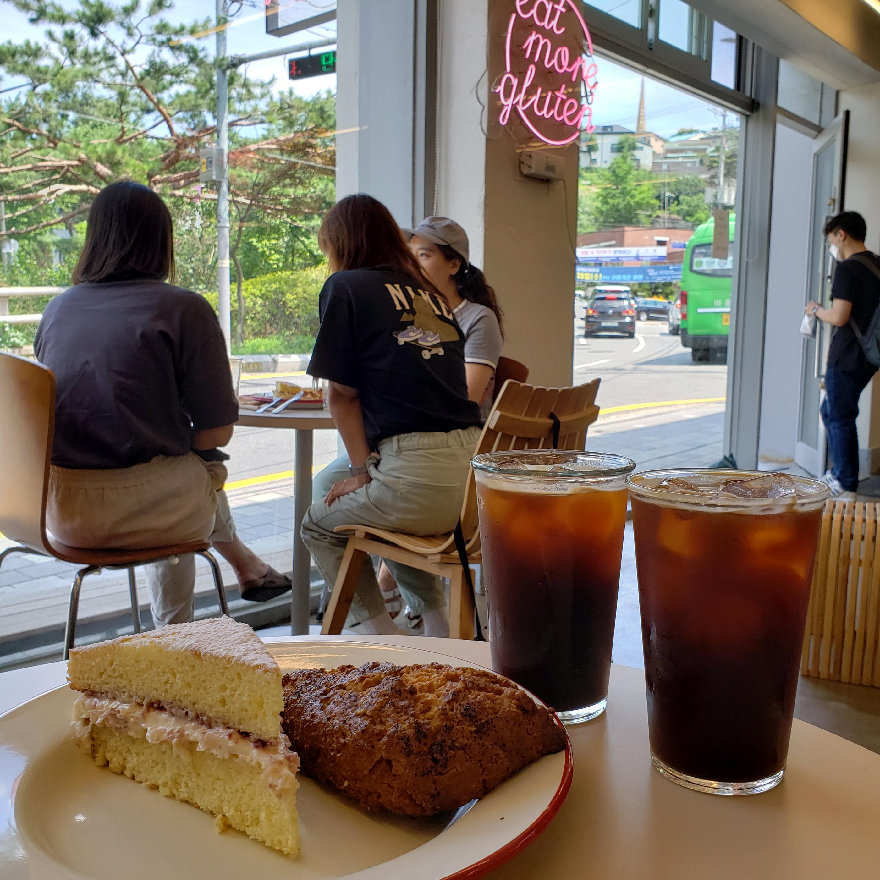 SCOFF Bakehouse | Buamdong, Amazing Scones & Brownies People Will Line Up Outside For!