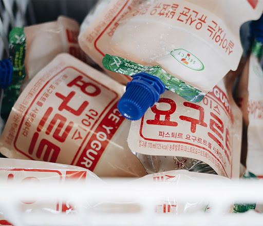 益力多冰品，新鮮凍感在口中融化，是解暑好幫手。