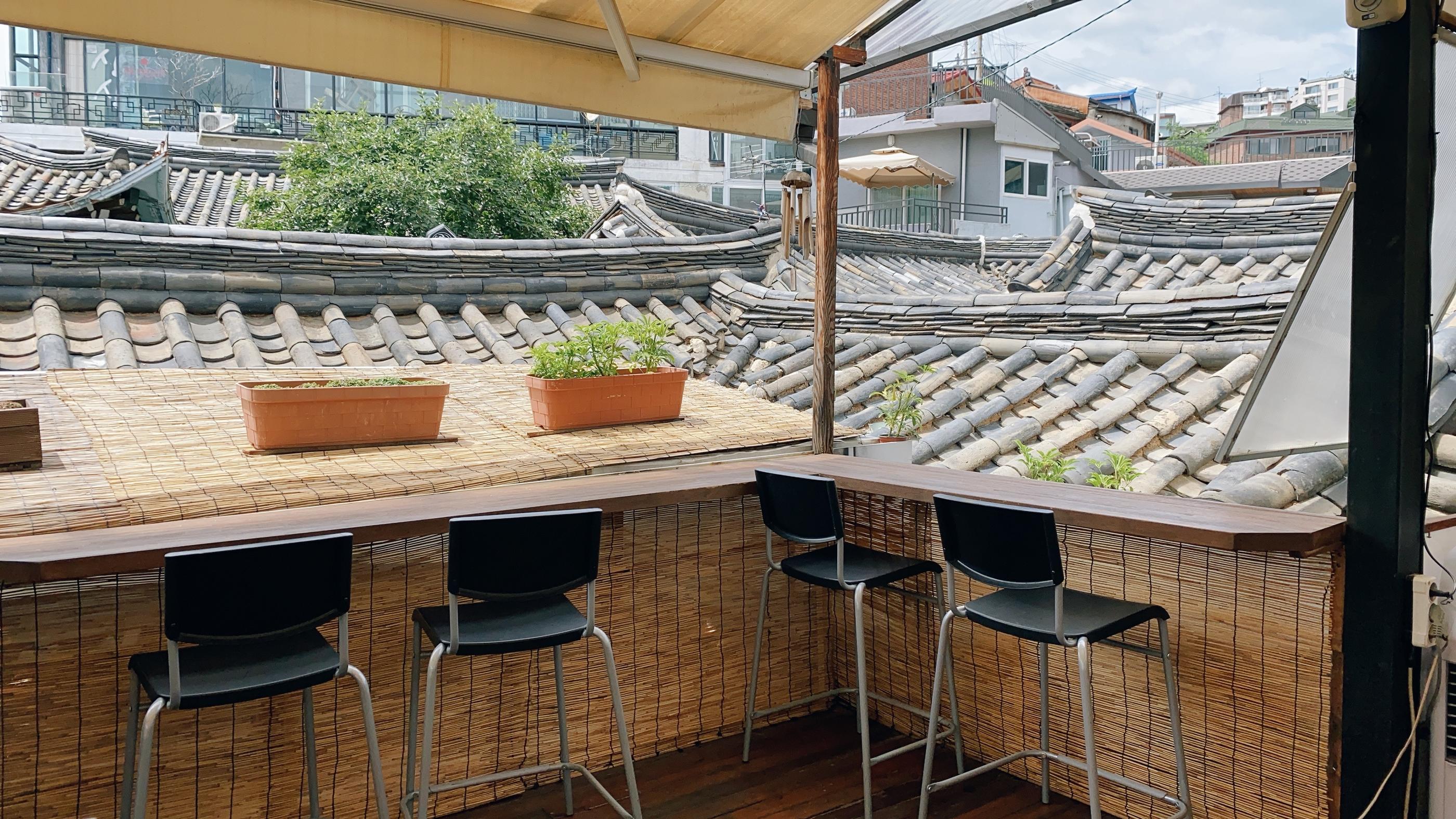 A Hidden Gem With Quiet Views Of Hanok Roofs As Stunning As Ikseondong