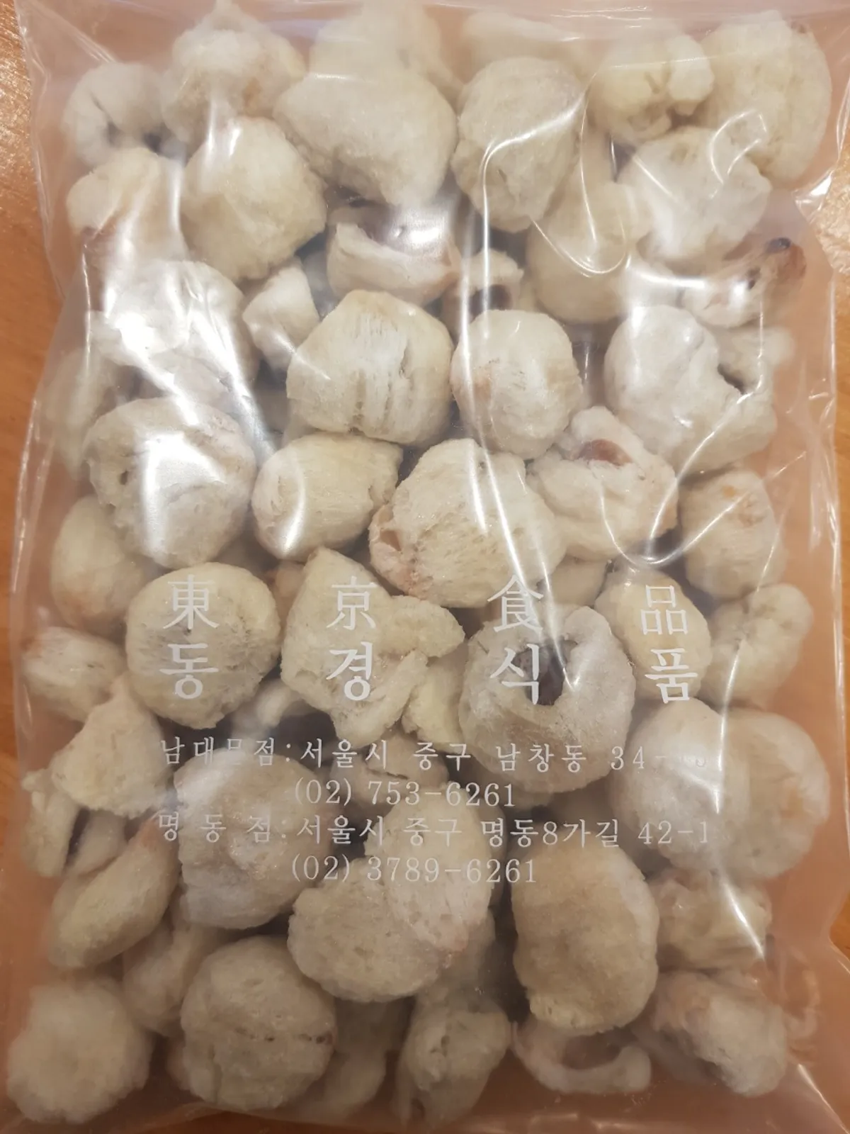 南大門市場的荔枝乾包裝,荔枝乾保留了天然的香甜味,是受韓國人喜愛的特色產品。