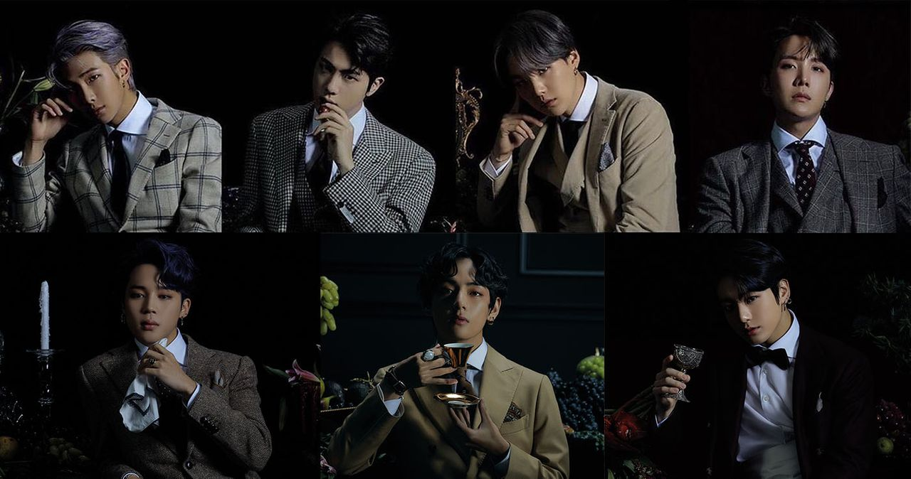 BTS成員穿著典雅西裝展示貴族風格，背景是一個擺滿精緻晚餐的華麗場景。