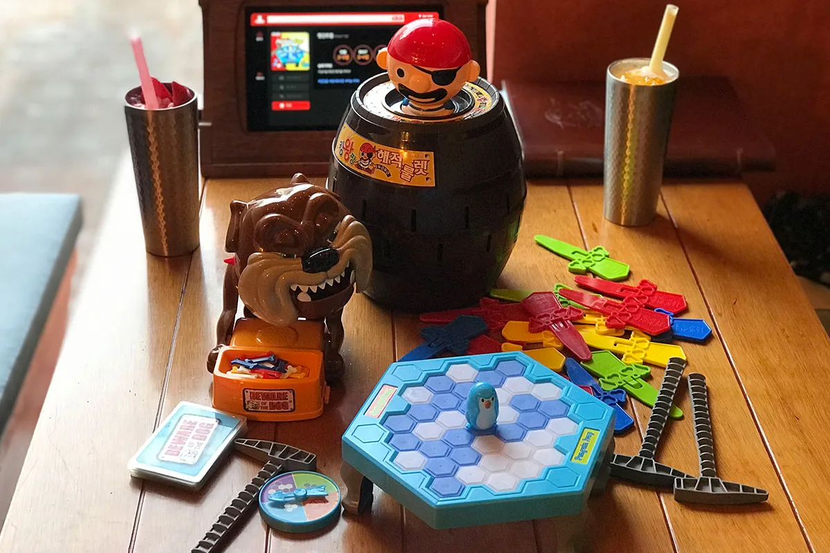 韓国、韓国旅行、韓国観光、ソウル、ソウル旅行、江南、カンナム、新論峴、シンノンヒョン、韓国グルメ、ソウルグルメ、韓国カフェ、ソウルカフェ、韓国ショッピング、韓国地下街、韓国美容、整形外科、交通情報、空港バス、夜行バス、空港深夜バス、地下鉄