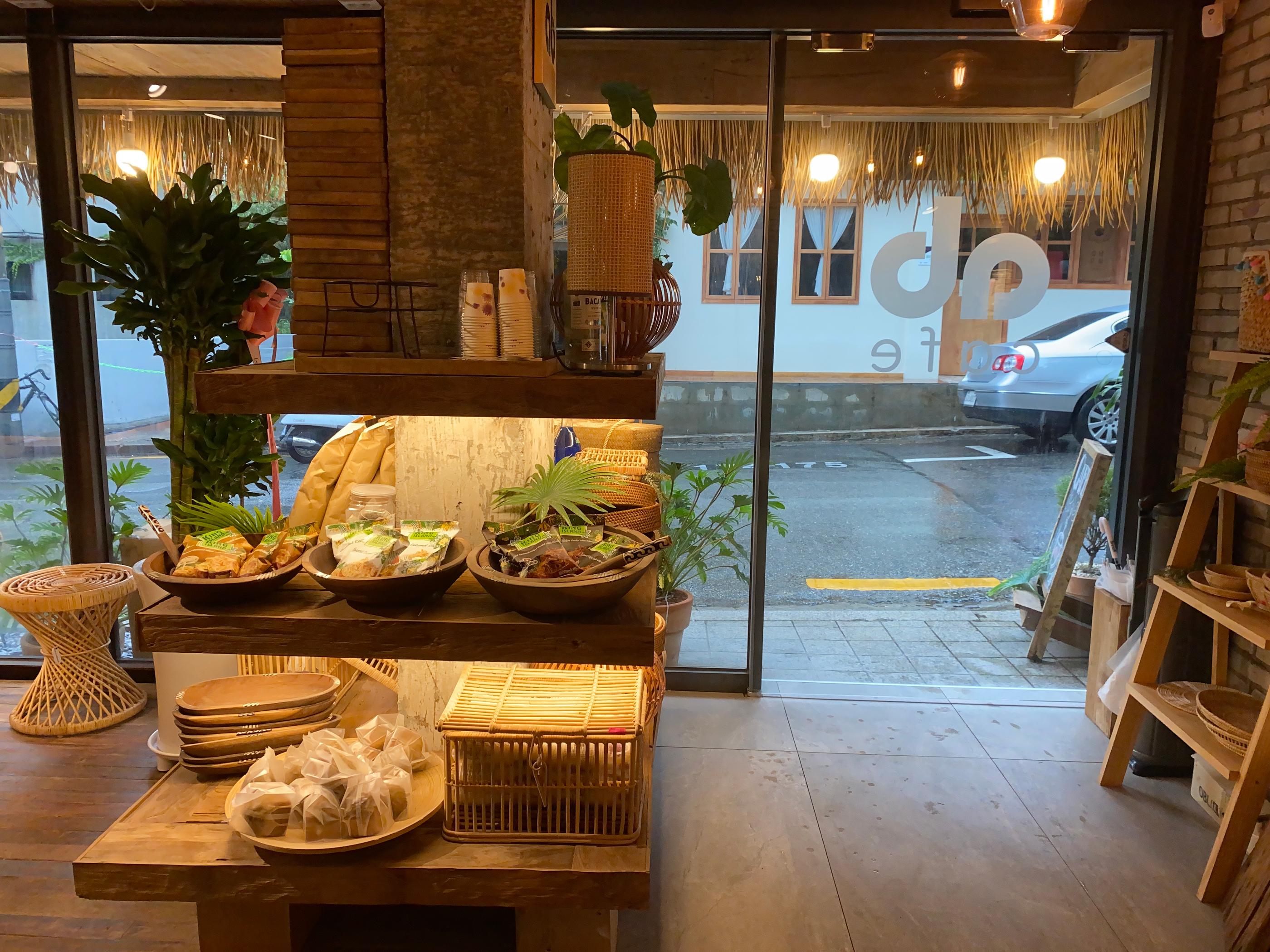 A Hideaway Bali-Themed Cafe In The Middle Of Gangnam | ab cafe, rattan, furniture, rattan basket, bag, tiramisu, lemon pound cake, gangnam cafe, sinnonhyeon