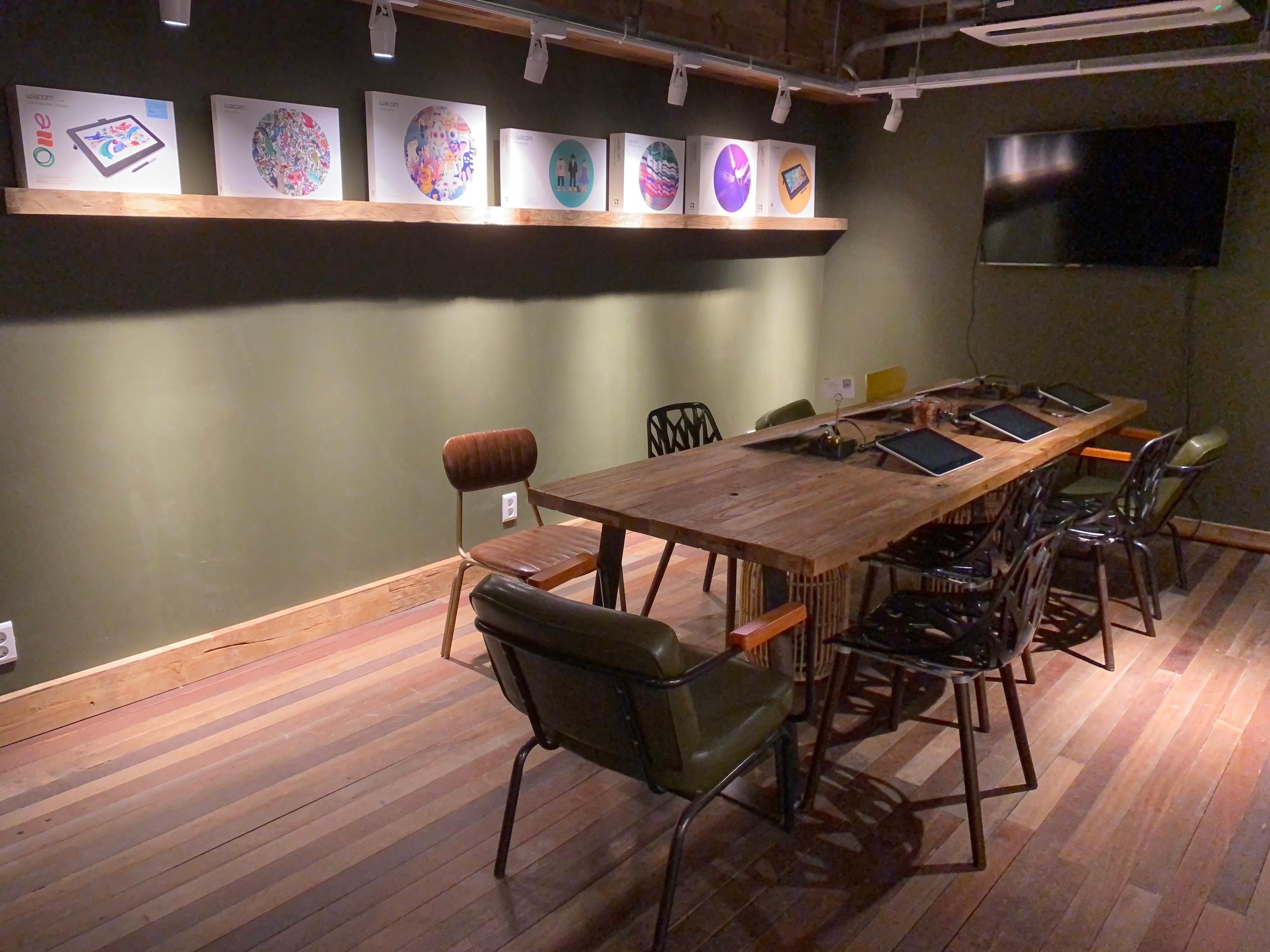 A Hideaway Bali-Themed Cafe In The Middle Of Gangnam | ab cafe, rattan, furniture, rattan basket, bag, tiramisu, lemon pound cake, gangnam cafe, sinnonhyeon