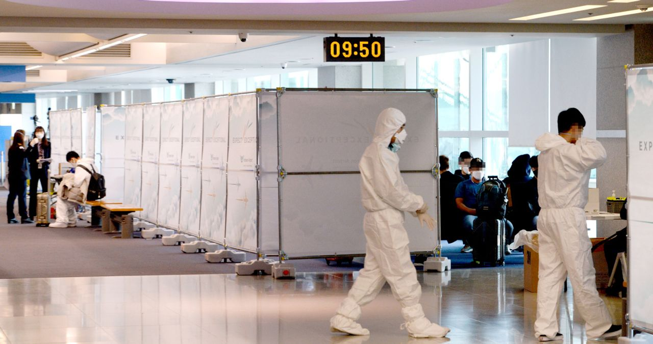 สถานการณ์โควิดที่กำลังดีขึ้นกลับมาแย่ลงอีกครั้ง...ปัญหาของมาตรการป้องกัน ยกเลิกการห้ามชุมนุมทางศาสนาและขั้นต่อไปของการควบคุมโรค