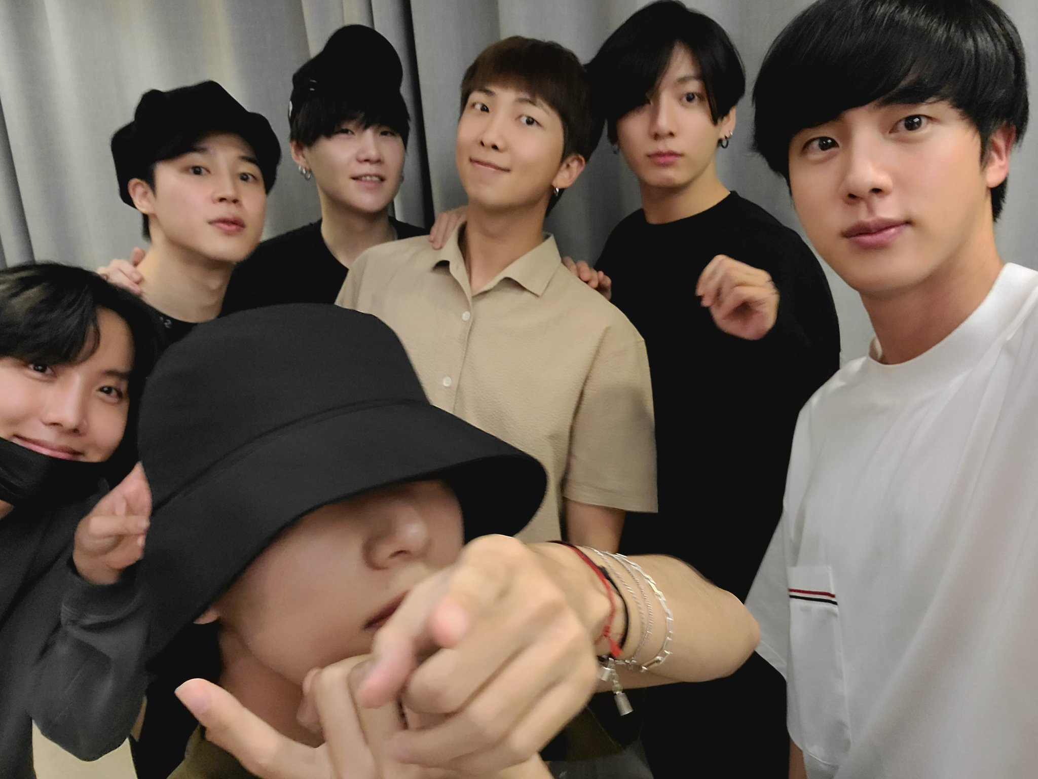 21 สิงหาคมนี้ อาร์มี่มีนัดอีกครั้ง! เตรียมพร้อมทำสถิติกับซิงเกิลภาษาอังกฤษแรกแบบเป็นทางการของ BTS 