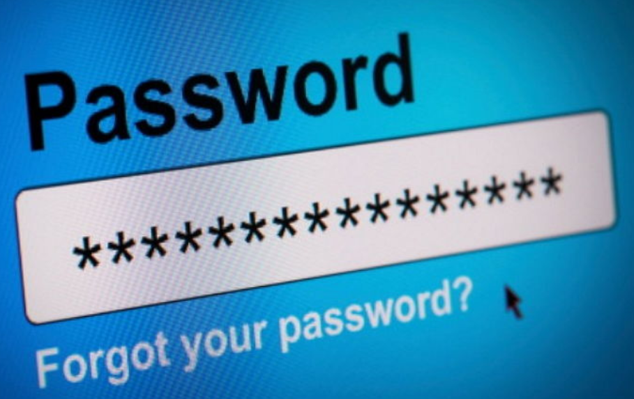 スターバックスのホットアメリカーノ。「ッタア」と略される韓国のカフェ定番メニュー。