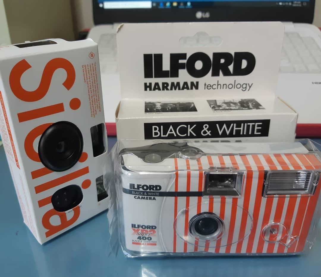 Tren Korea: Dapatkan Foto Vintage Dengan Kamera Film. Berbagai Tekstur Dari Kamera Digital Membuatnya Menjadi Tren Baru!