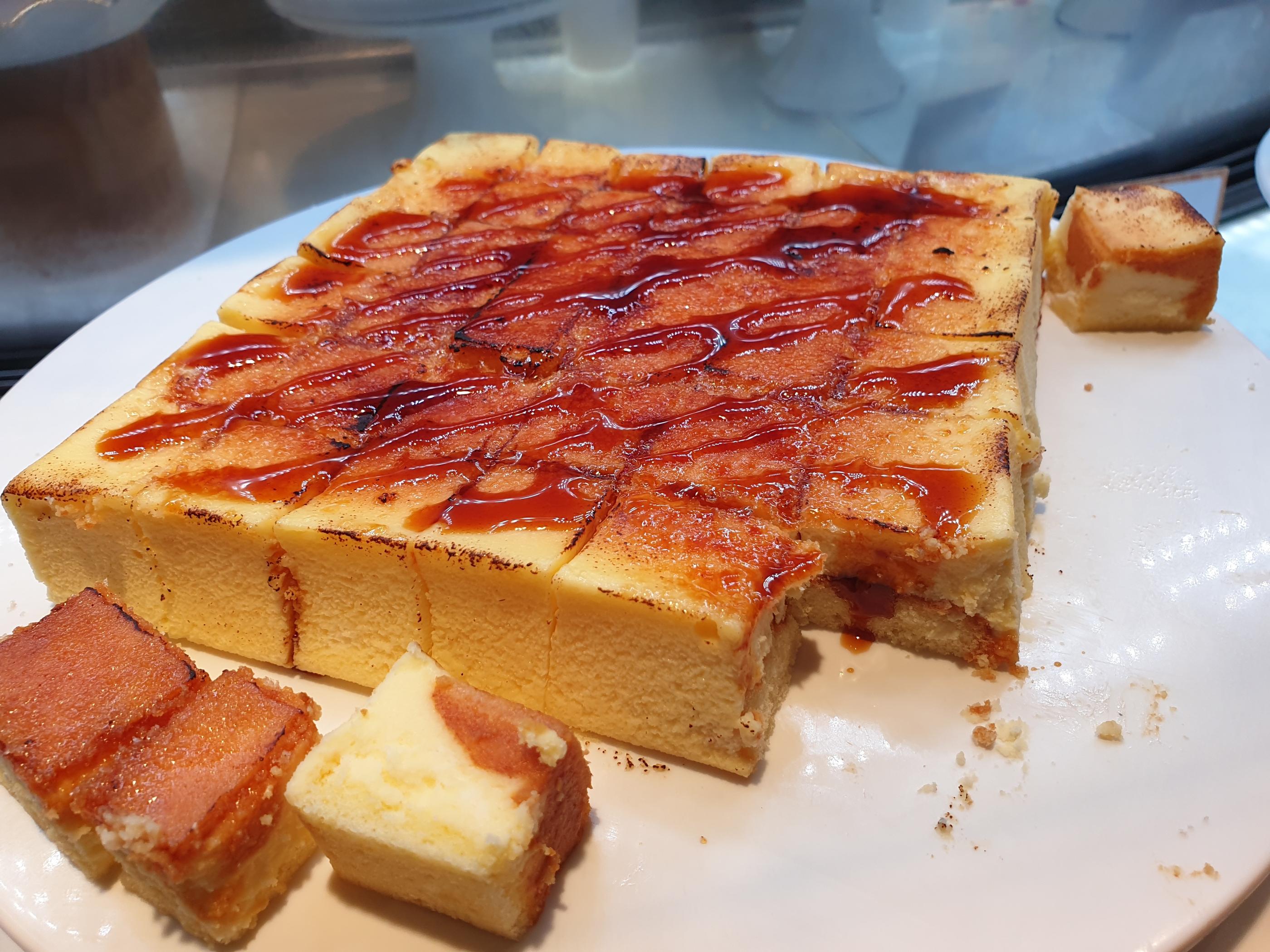 VIPSのスイーツコーナーで楽しめるチョコレートフォンデュ