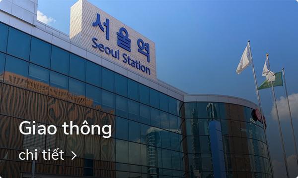 Hình ảnh của ga Seoul với kiến trúc hiện đại, trung tâm giao thông chính tiện lợi và sầm uất.